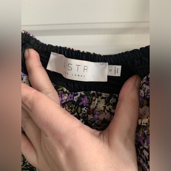 ASTR The Label MILKMAID TIE STRAP FLORAL MIDI DRESS Small - Picture 9 of 9